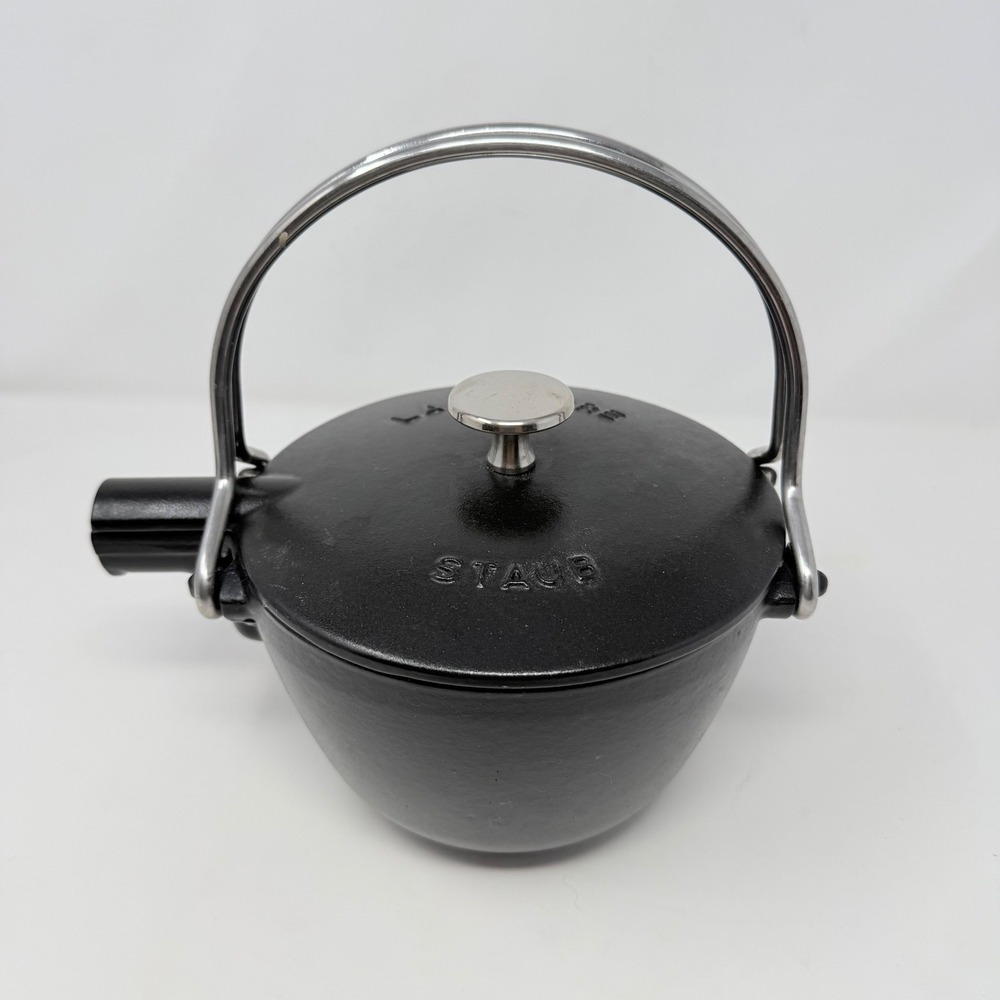 Staub La Theiere Matte Black Cast Iron Teapot Round Tea Kettle France 1 qt